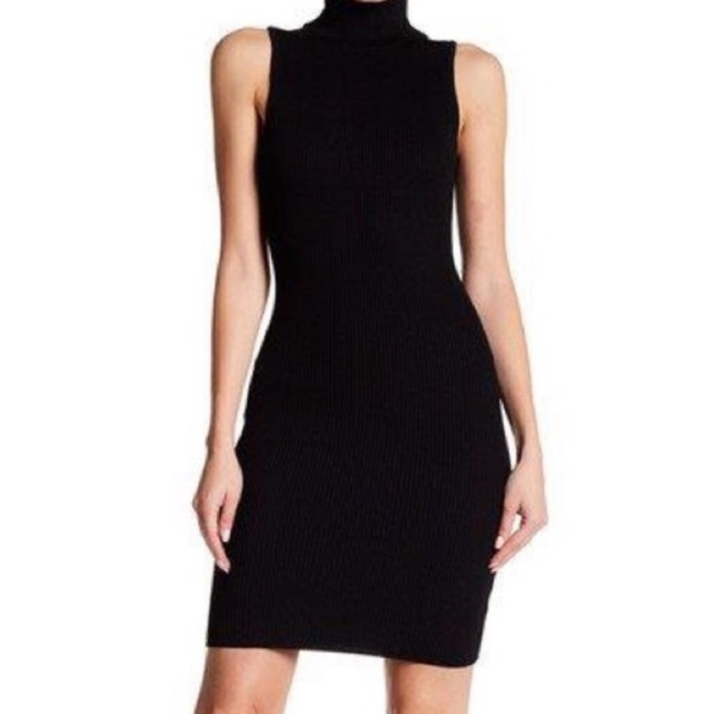 Romeo & Juliet black body con turtle neck